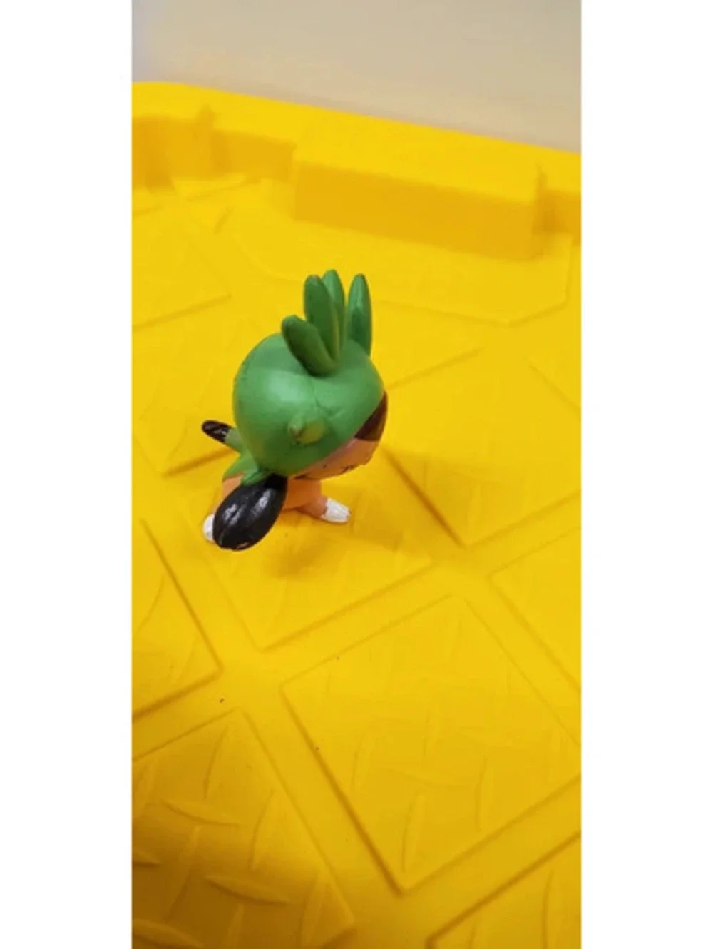 Pokémon Chespin Figure Toy Nintendo Tomy Character Collectible Loose